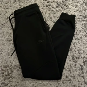 Tech fleece byxor - Andvända två gånger