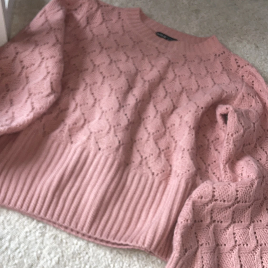 Rosa stickad tröja 💗