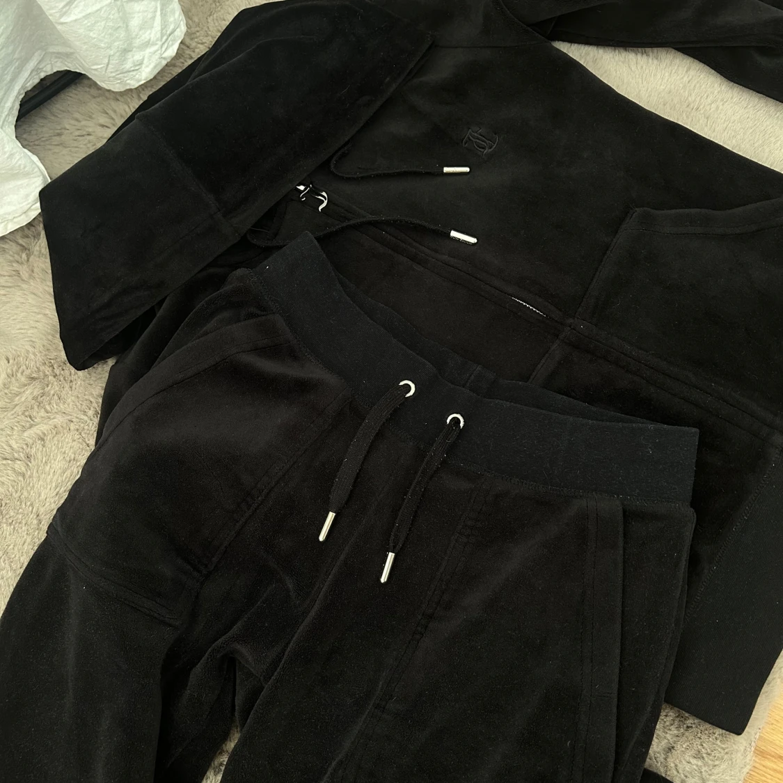 Juicy set svart - 90