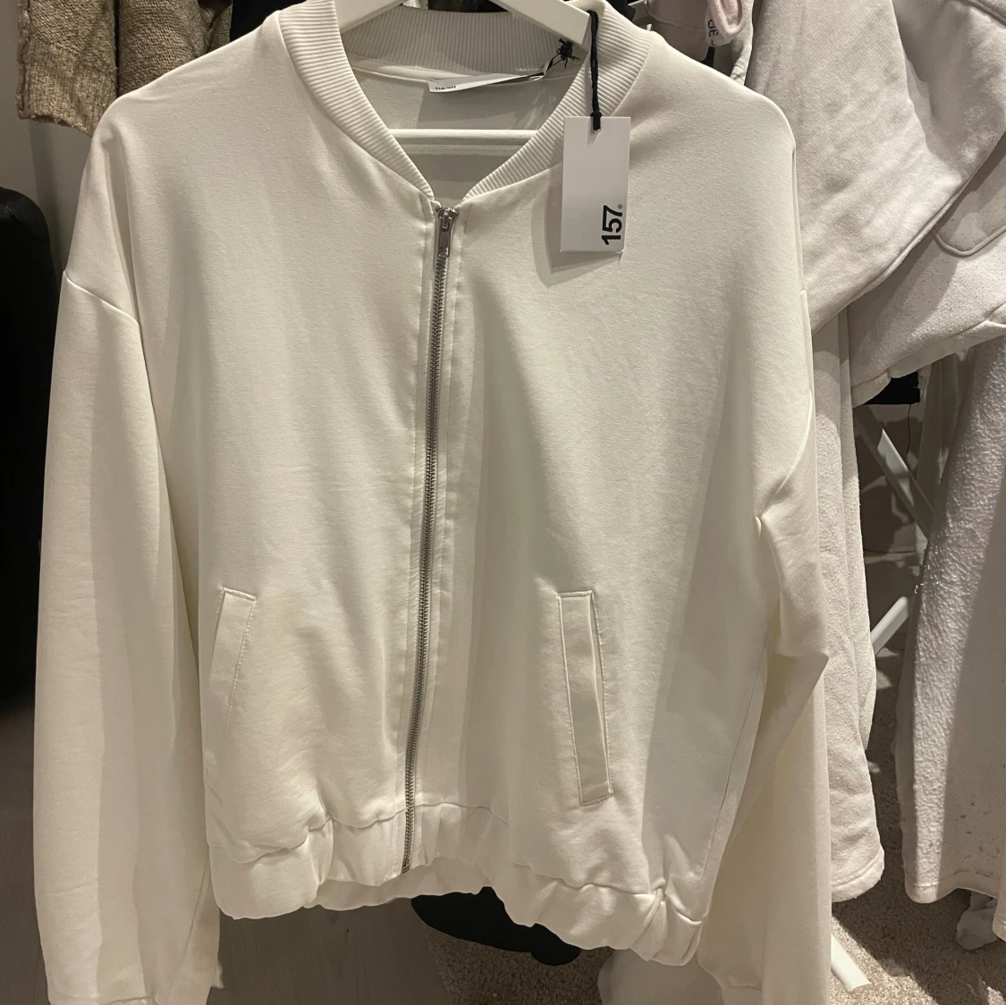 Vit tygjacka  - 90