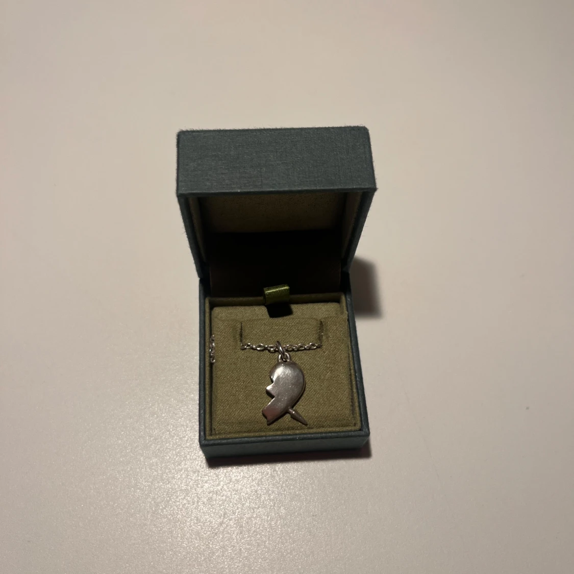 Maria Nilsdotter halsband  - 1