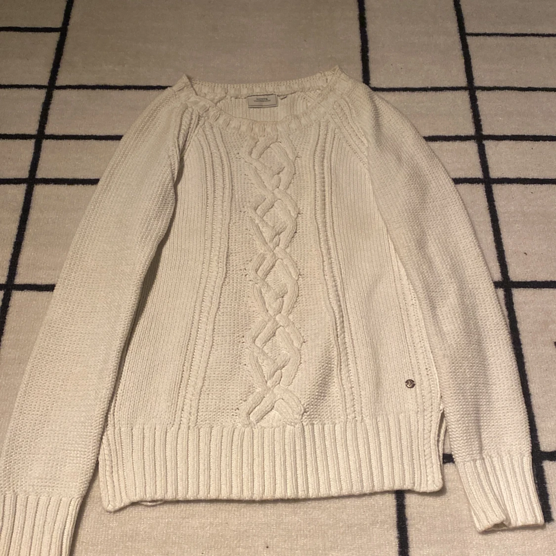 Stickad tröja 