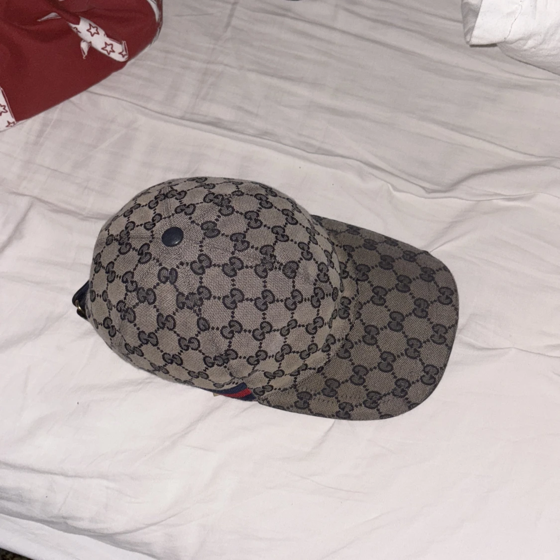 Gamla modellen av navy blue/begie Gucci keps