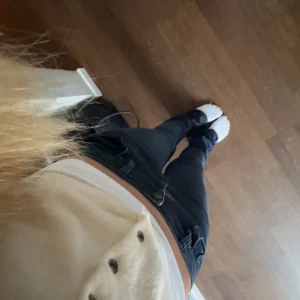 Mörkblå/Svarta ltb jeans - Jätte snygga och populära ltb jeans💖