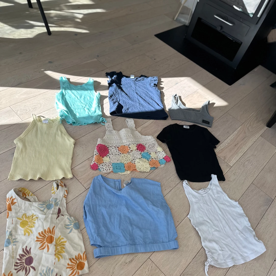 Alla 9 tröjor för 250kr