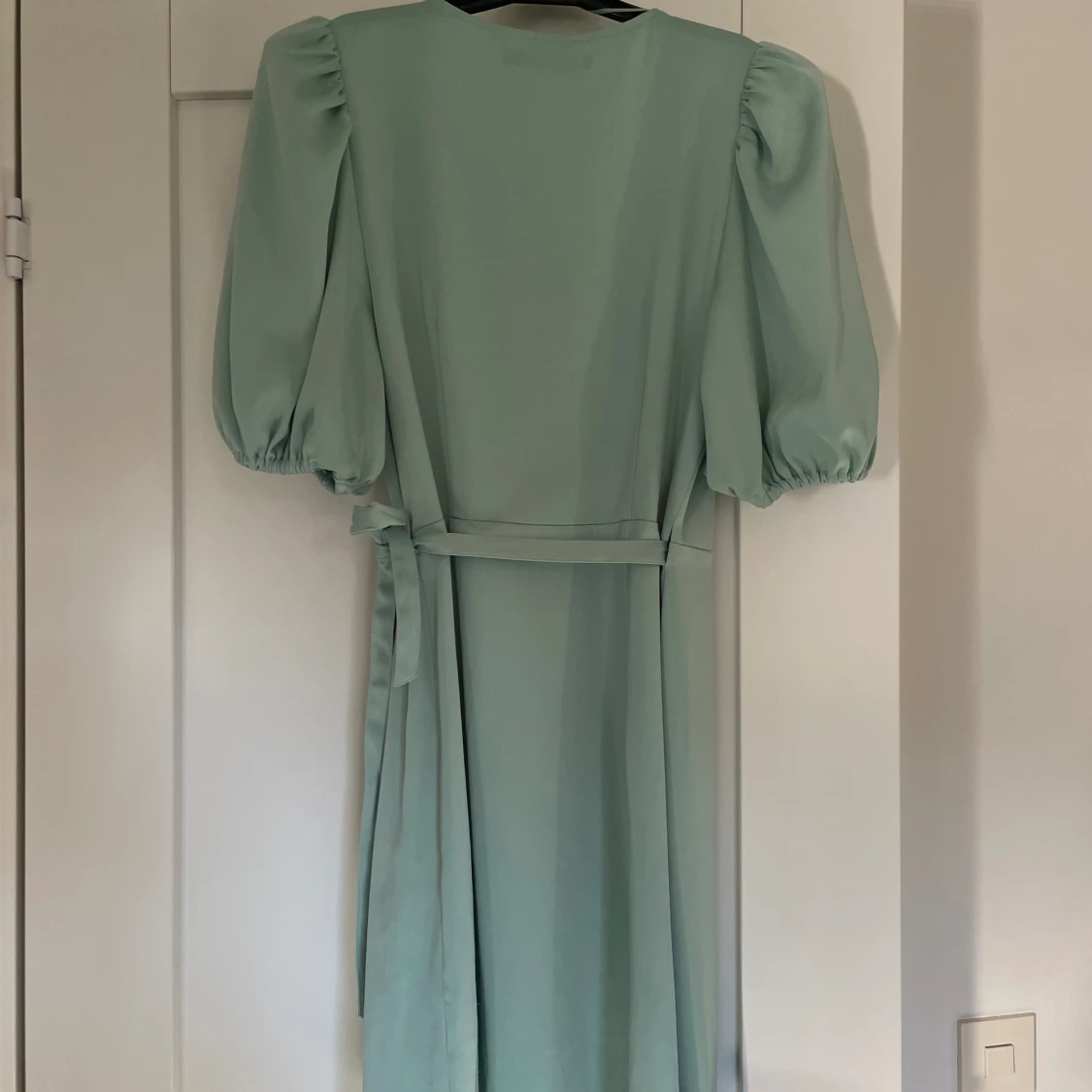 Mintgrön klänning - 92