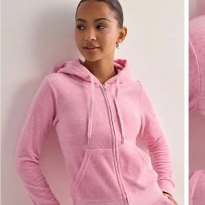 Rosa hoodie med dragkedja - Mysig rosa hoodie med dragkedja. Skulle säga att den är något liten i storleken. Ny skick utan defekter, säljs då den inte kommer till användning. 