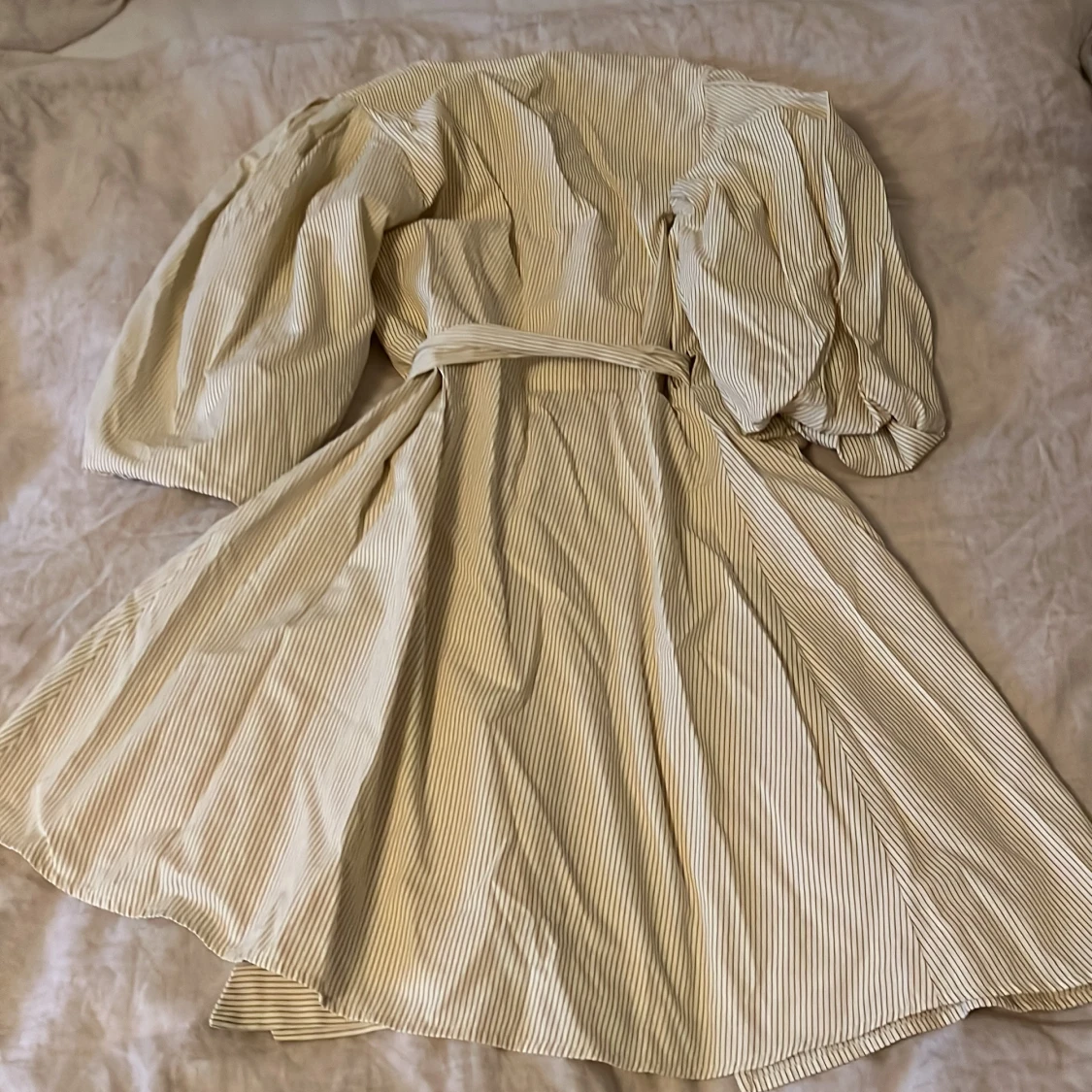 Randig omlottklänning från Adoore - 91