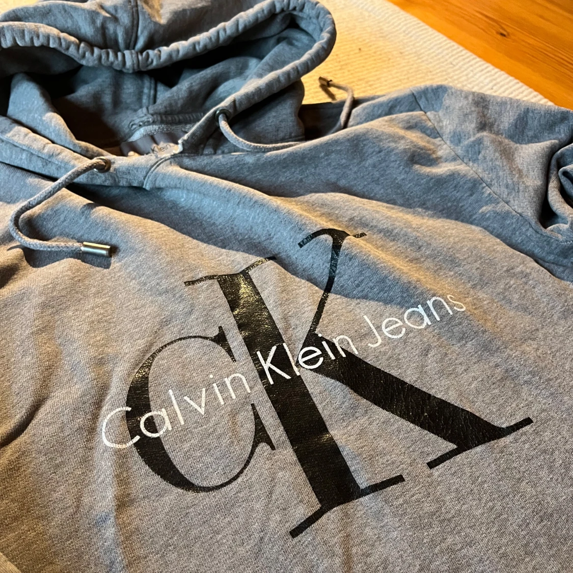 2x hoodie från Calvin Klein - 449:- - 91