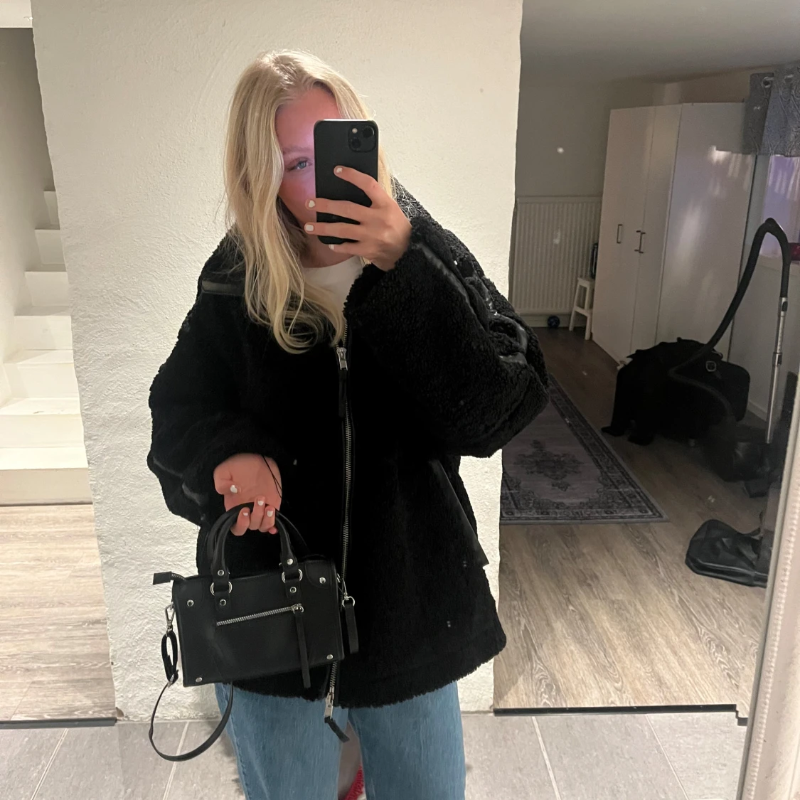 Svart väska  - 90