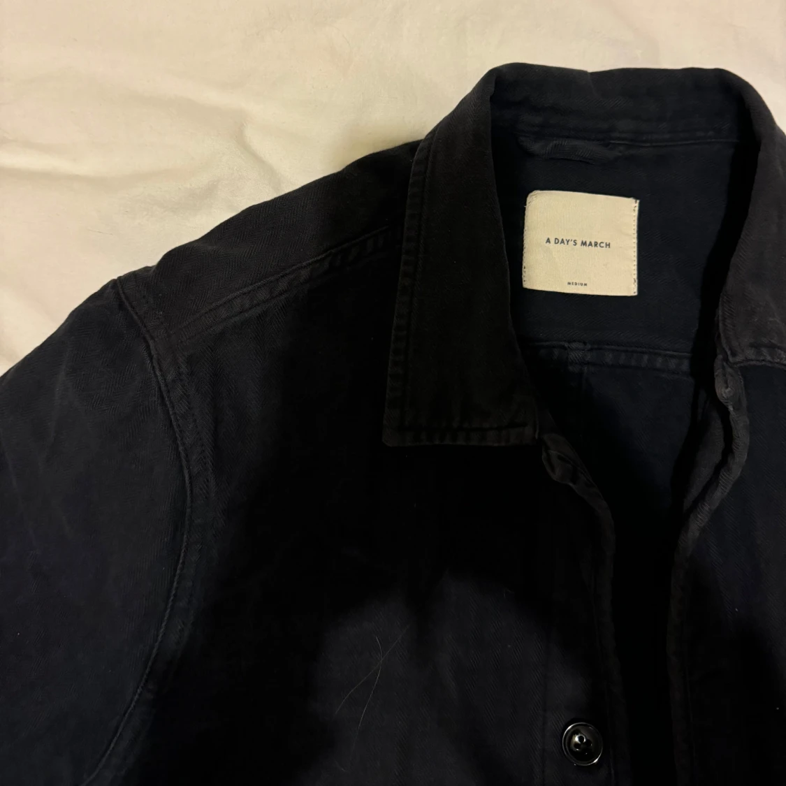 Marinblå overshirt från A Day's March - 3