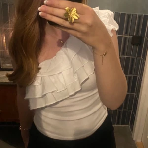 Volang topp zara - Super fin volang topp från zara🤍