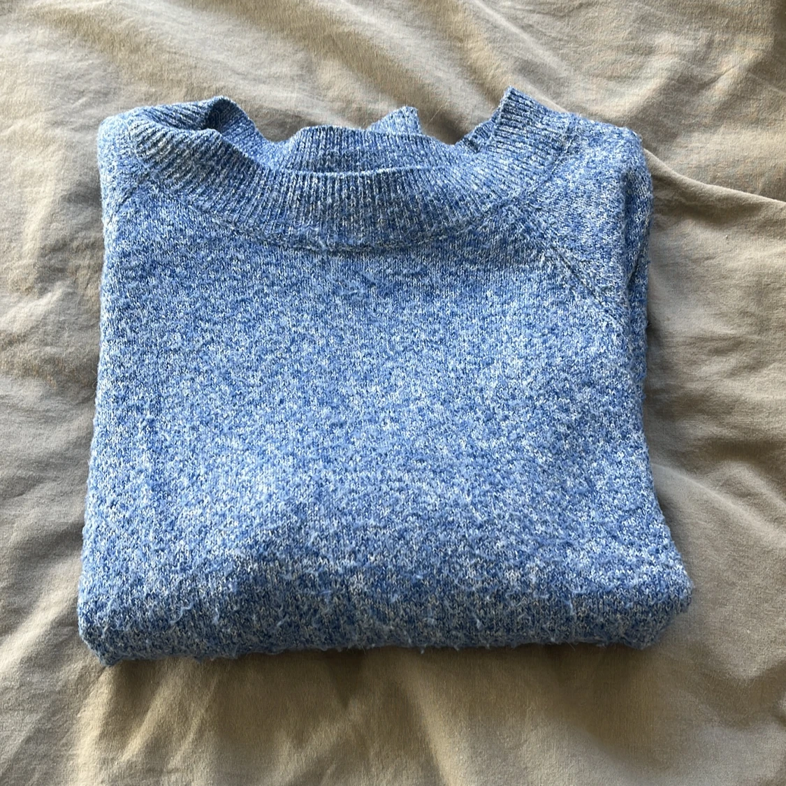 Blå stickad tröja från Vero Moda