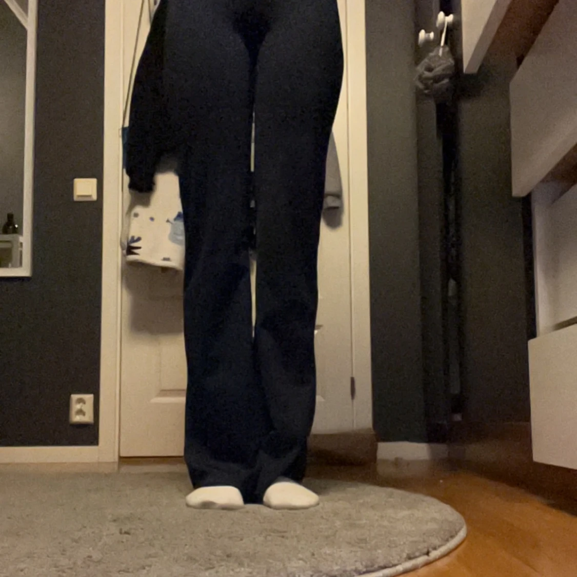 Svarta bootcut byxor