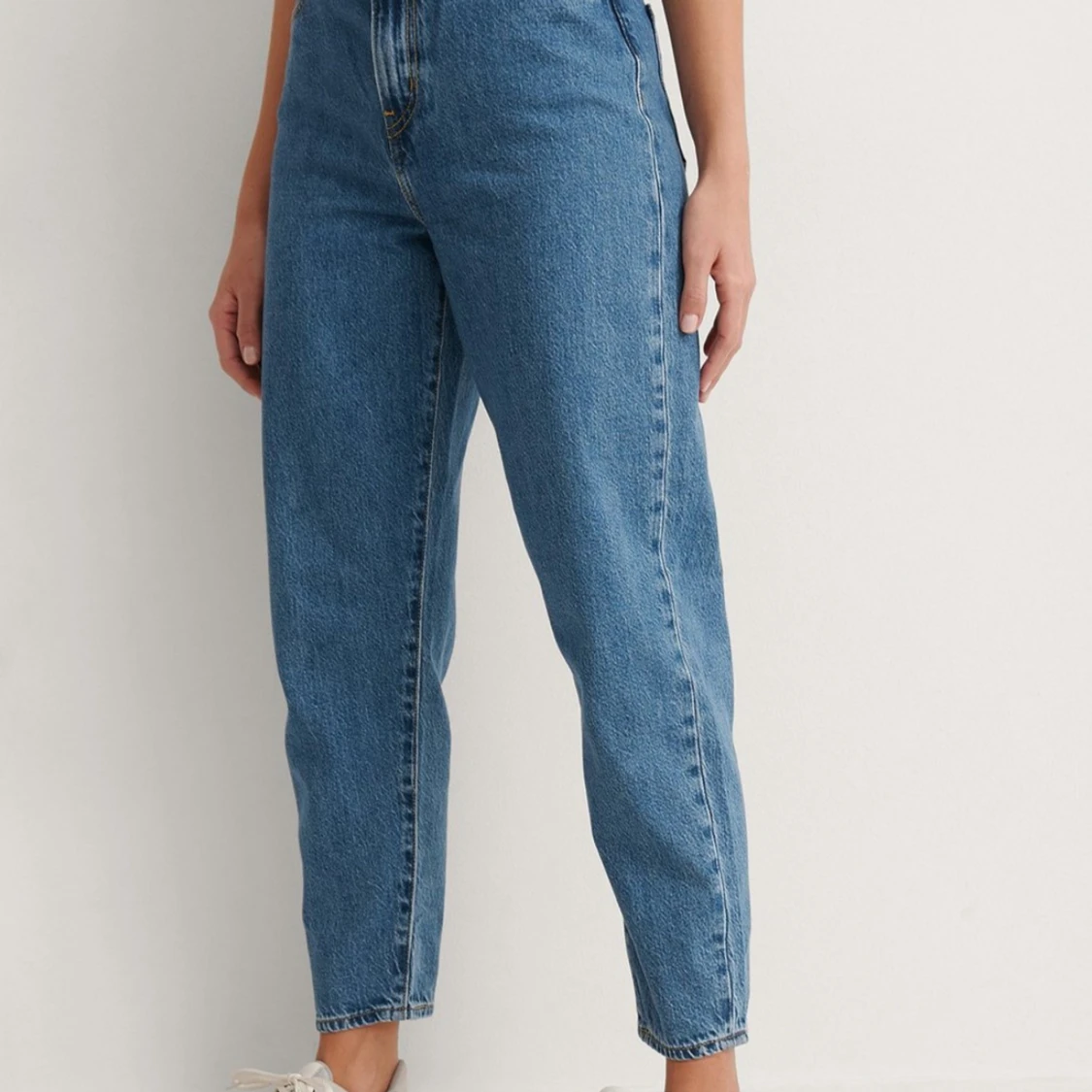 Blå högmidjade jeans - 2