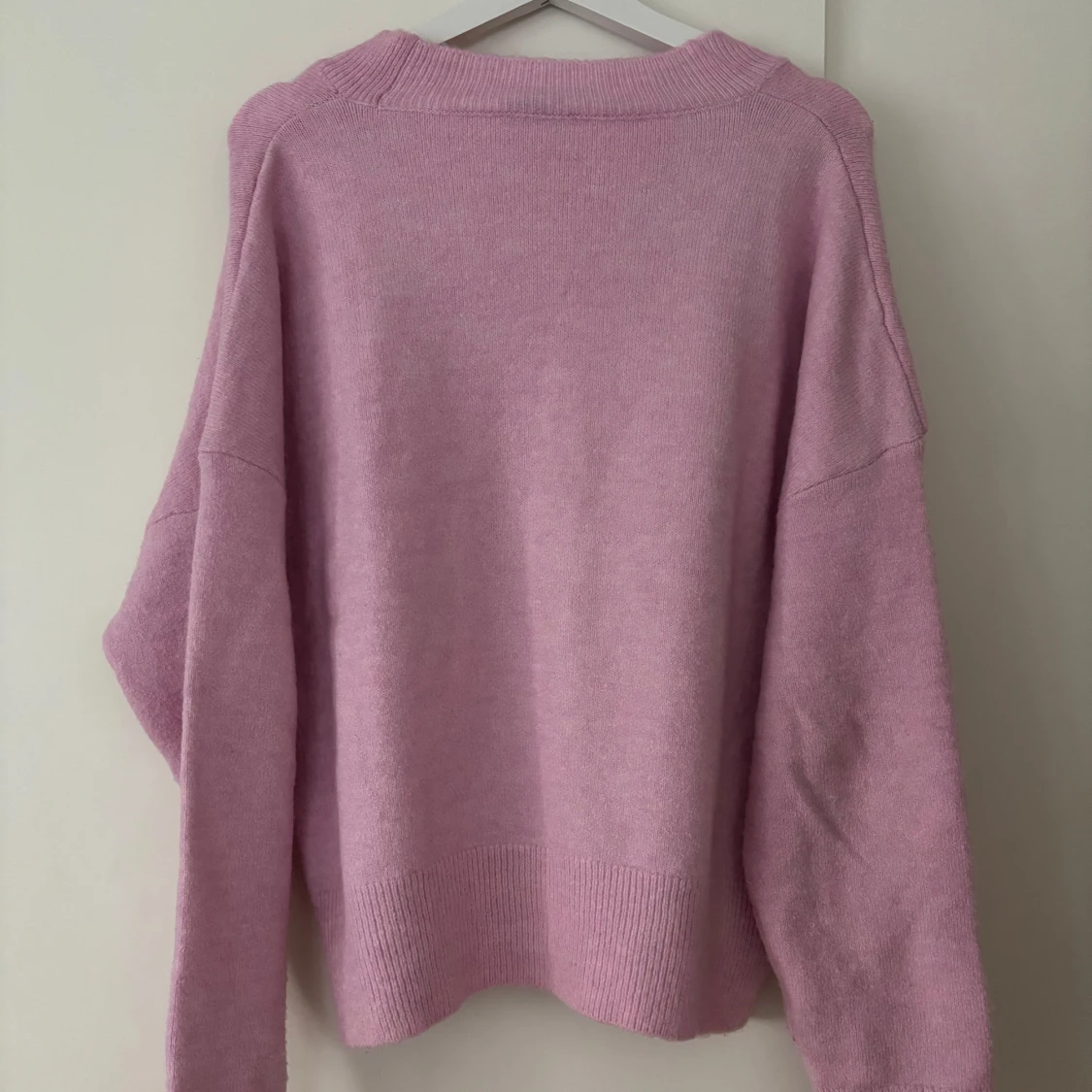 Rosa stickad tröja  - 1