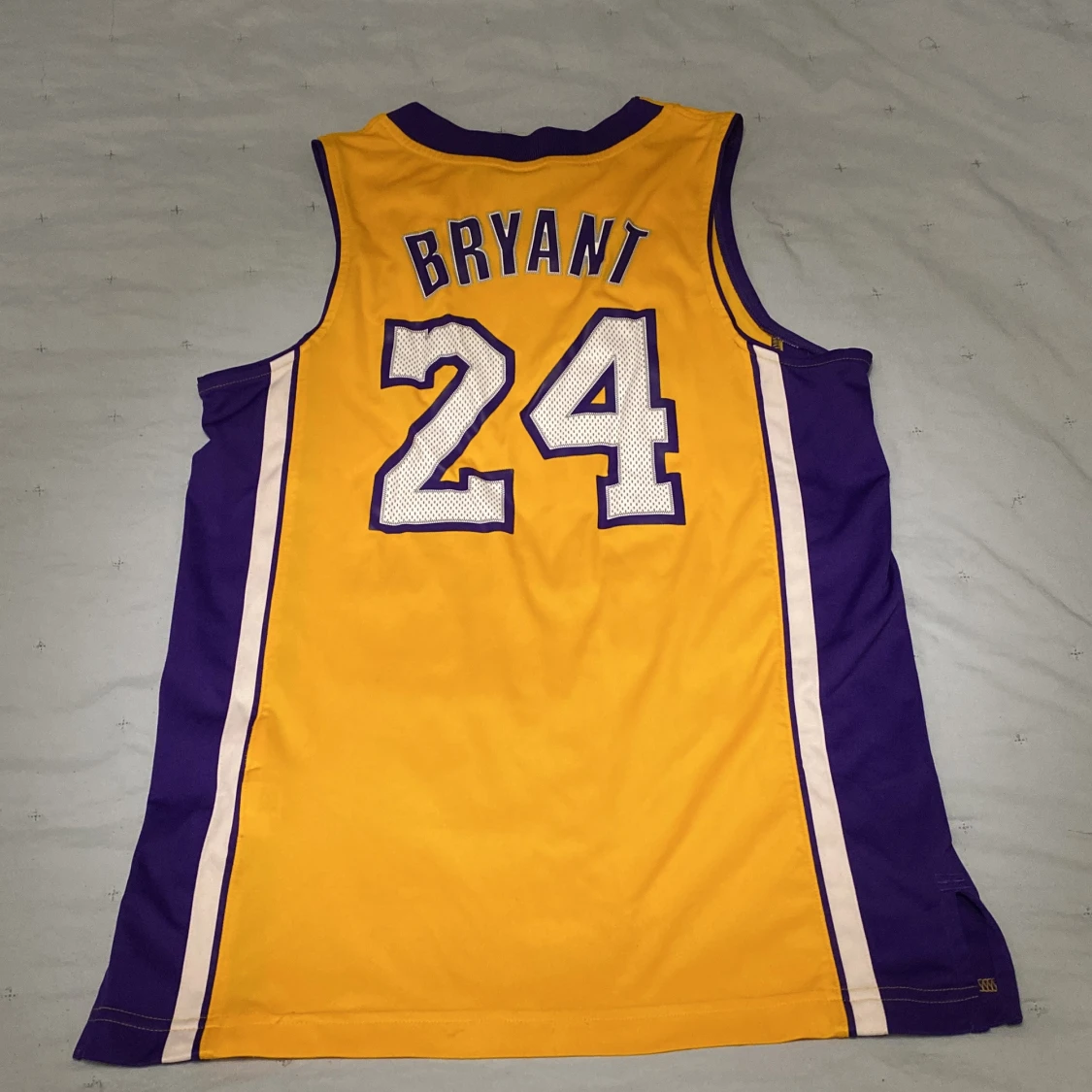 Gul Lakers basketlinne från Adidas - 1