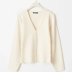 Kofta från Gina  - Kofta från Gina tricot som inte kommer till någon användning❤️