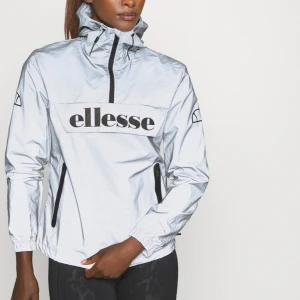Ellesse vindjacka reflexjacka regnjacka - Snygg reflex jacka Ellesse M  