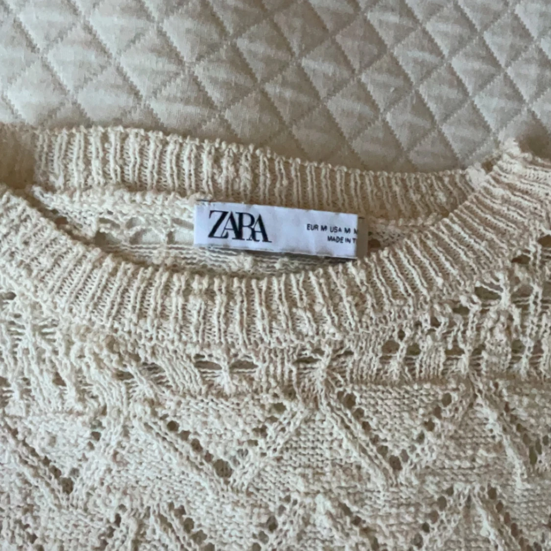 Hålstickad kortärmad tröja från zara💕