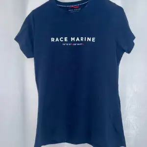 Marinblå Race Marine tröja💙 Så gott som ny☺️