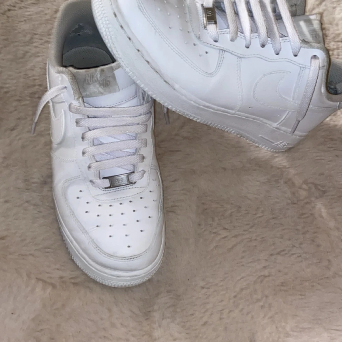 Vita Nike Air Force sneakers