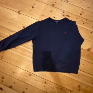 Polo Ralph Laurent tröja  - Långärmad Ralph Laurent tröja  Storlek 14-16 år  8/10 skick  Nypris ca 1100