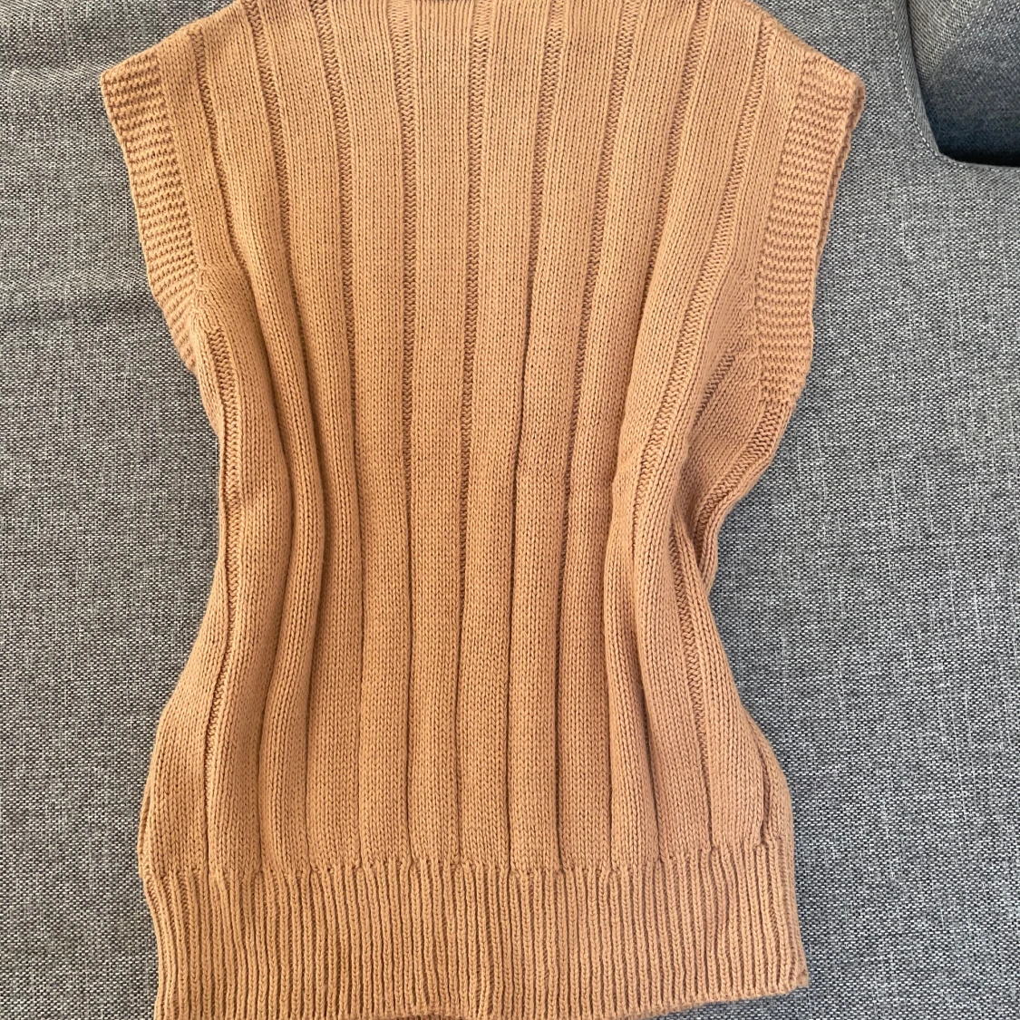 Stickad väst - 90