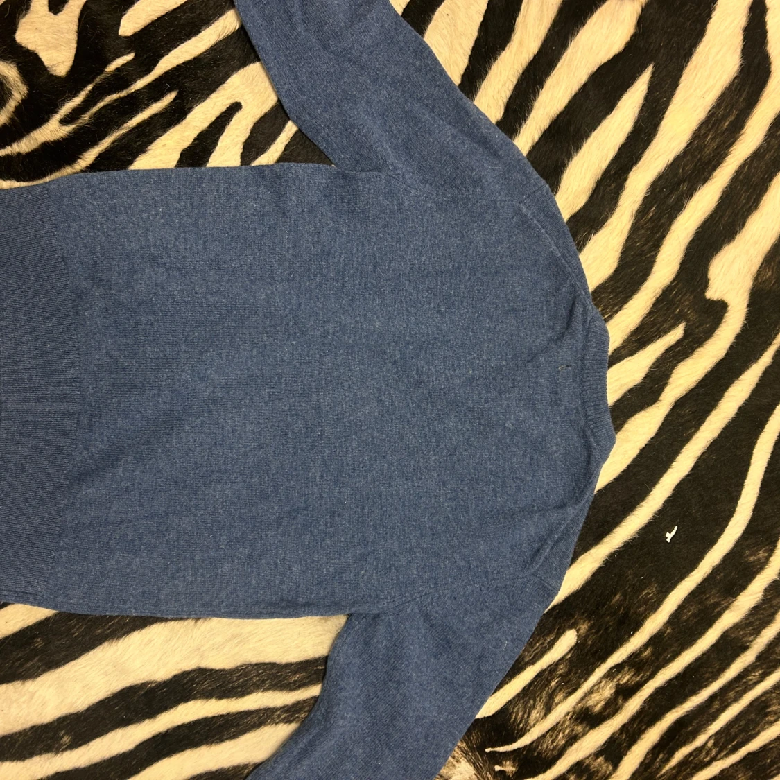 Blå stickad tröja från H&M - 90