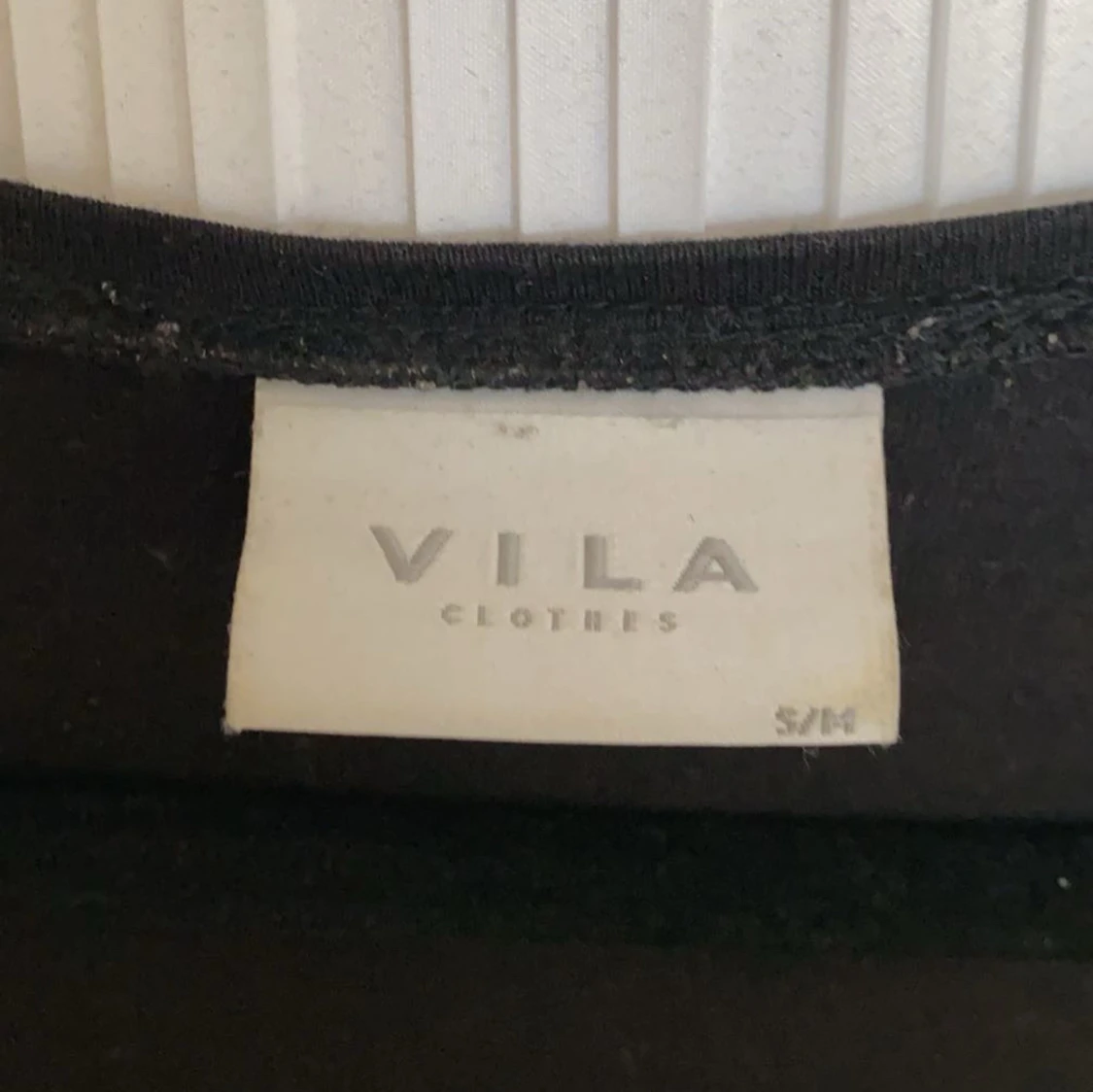 Svart basic tröja - 90