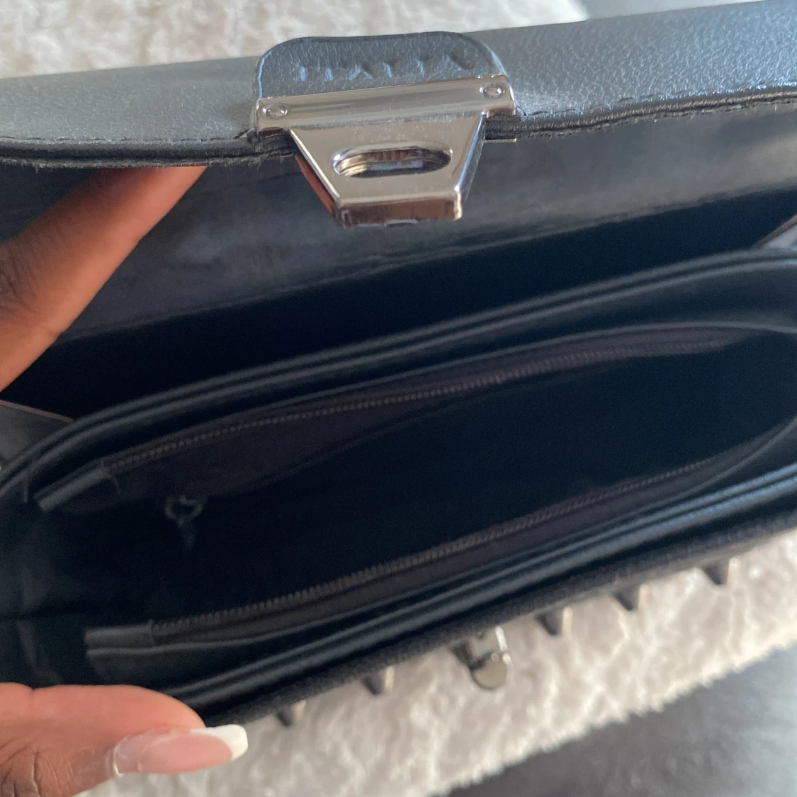 Snygg svart handväska  - 92