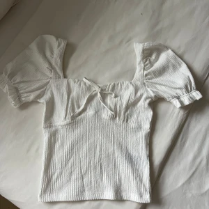 Topp - Topp från Ginatricot. Använd ett fåtal gånger. 