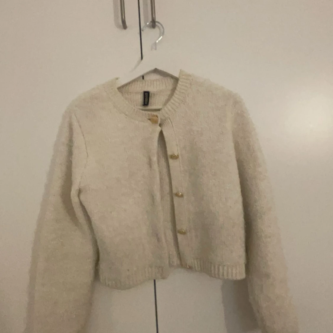 Stickad kofta🤍 - 91