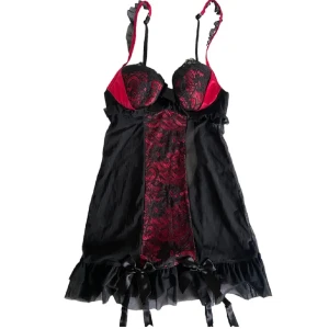 rött corset❤️ - jättesöt! men kommer inte till användning! har bra pushup och gör att midjan ser lite mer ”snatched” ut!❤️