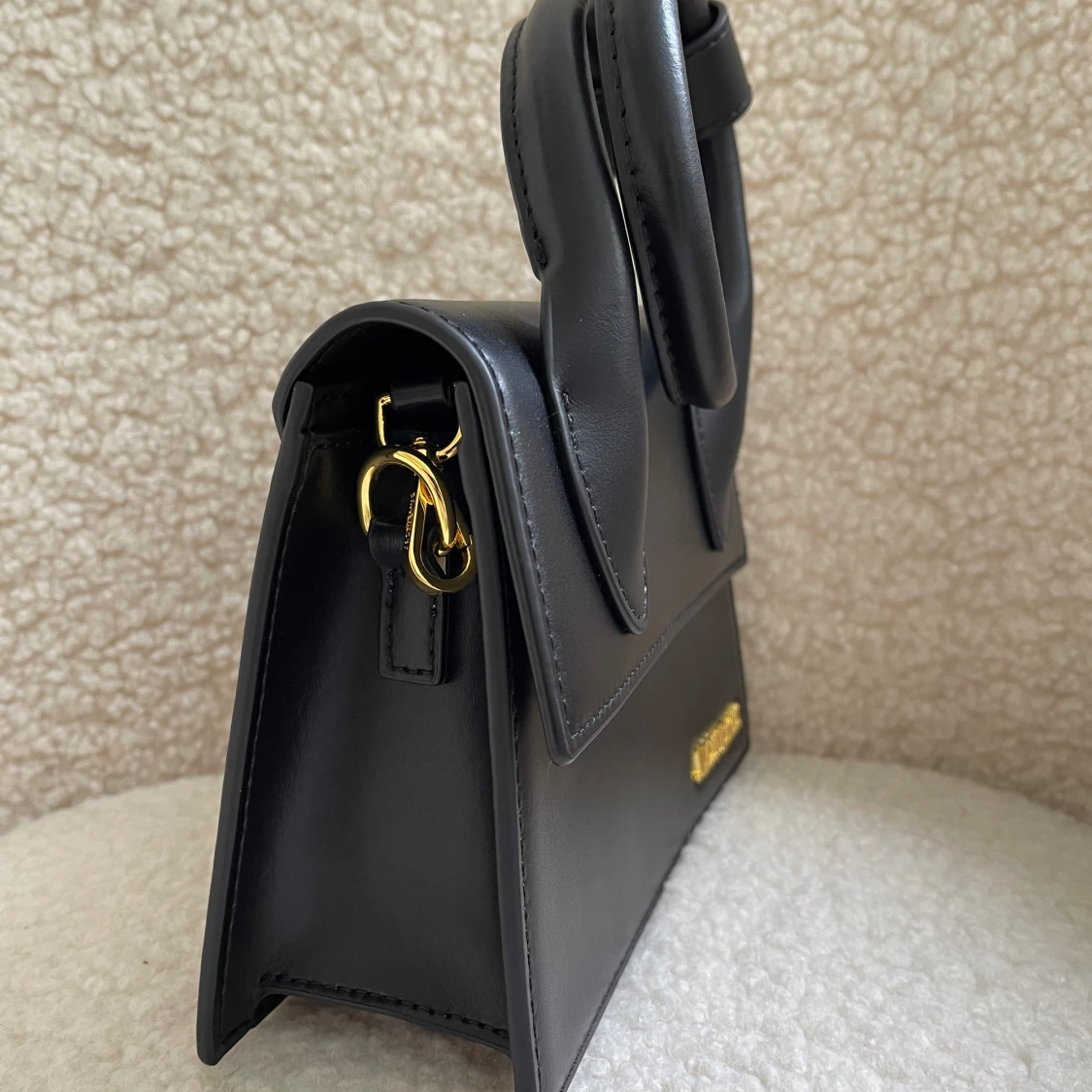 Svart populär handväska - 90