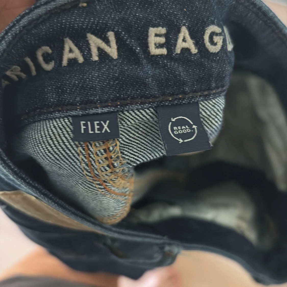 Mörkblå jeans från American Eagle - 91