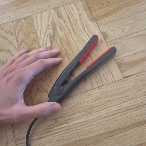 Krustång från cerat professional Volumini - Liten behändig krustång i fint skick. Skapar volym i hårbotten