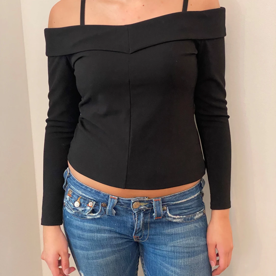 Svart offshoulder topp från H&M