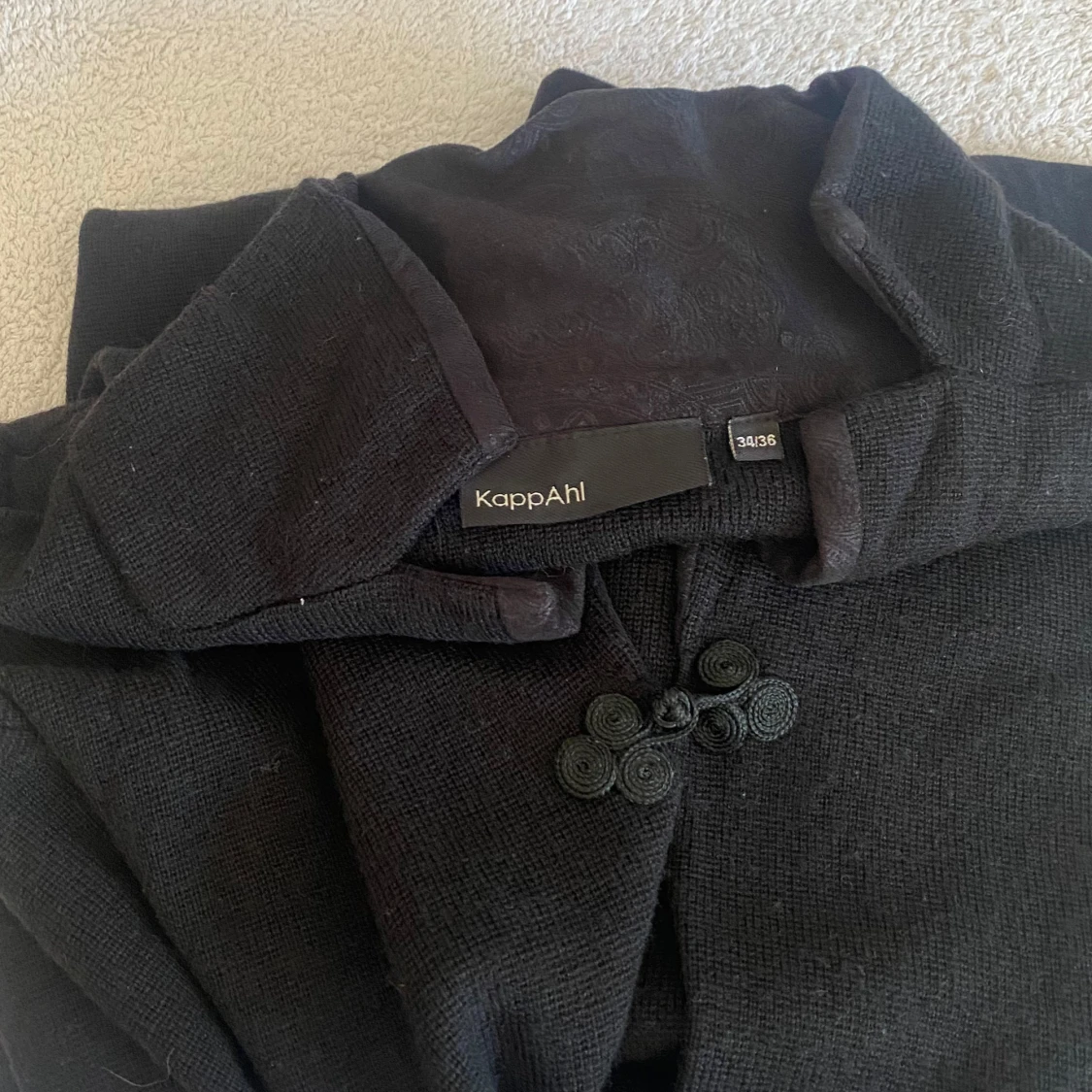 Svart kappa från KappAhl - 91