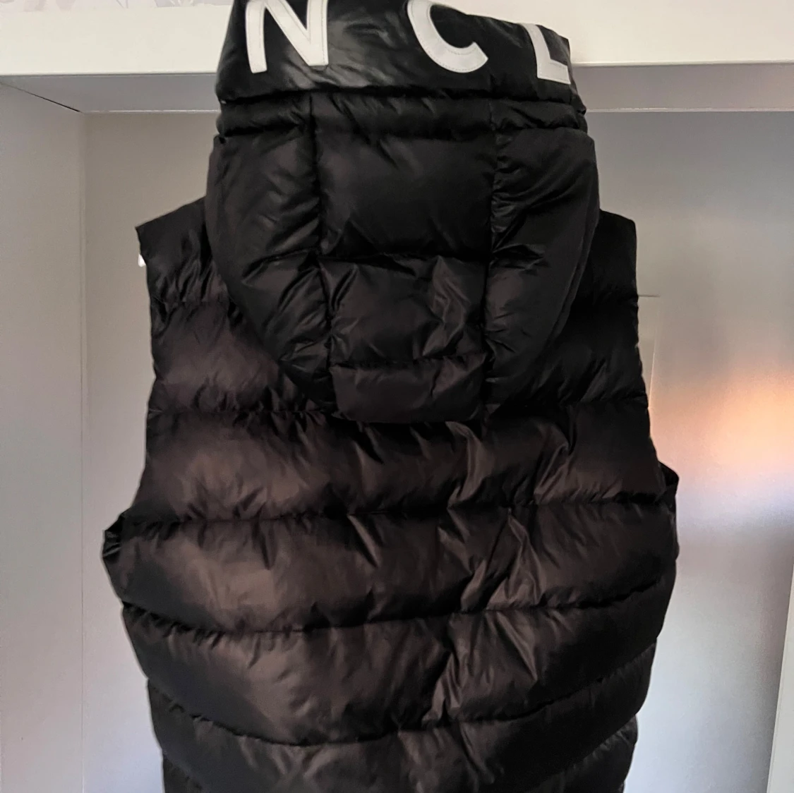 Moncler väst  - 90