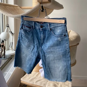 Jeans shorts - Jeansshorts från Tommy hilfiger