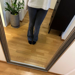 Low waist jeans - Fina bootcut jeans. Fint skick och sällan använda. 