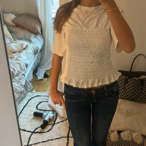 Smockas topp - Säljer denna då den inte kommer till användning längre