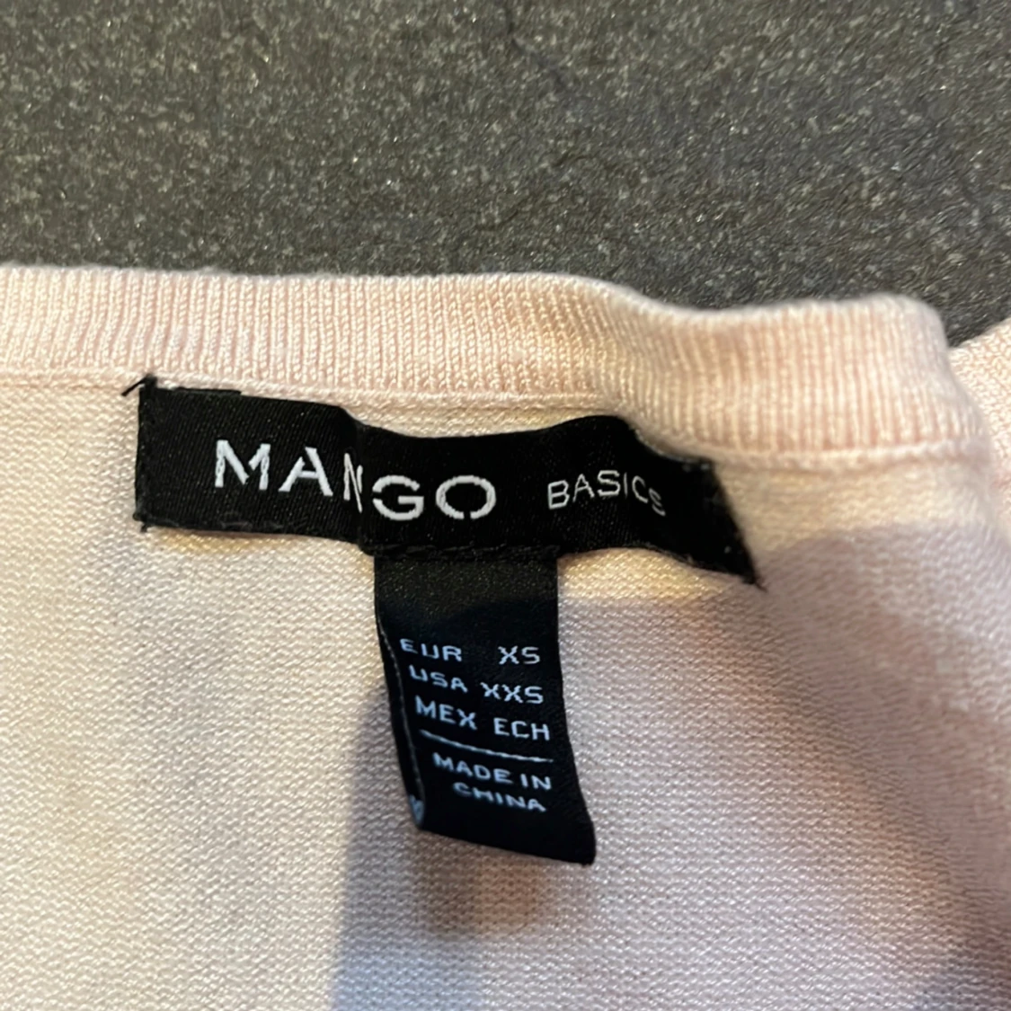 Kortärmad rosa tröja från mango💗 - 1