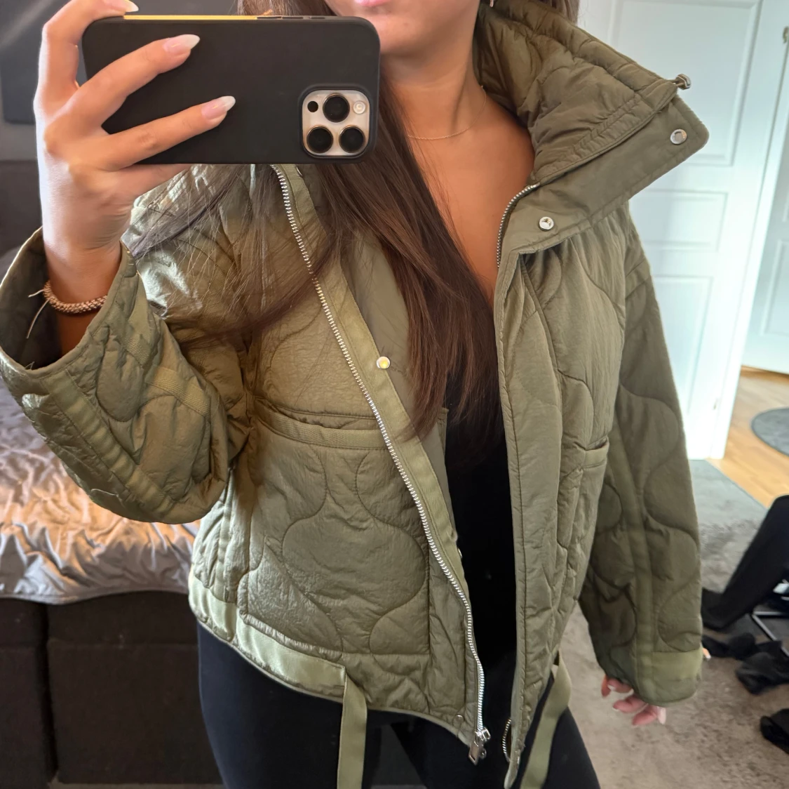 Olivgrön quiltad jacka - 1