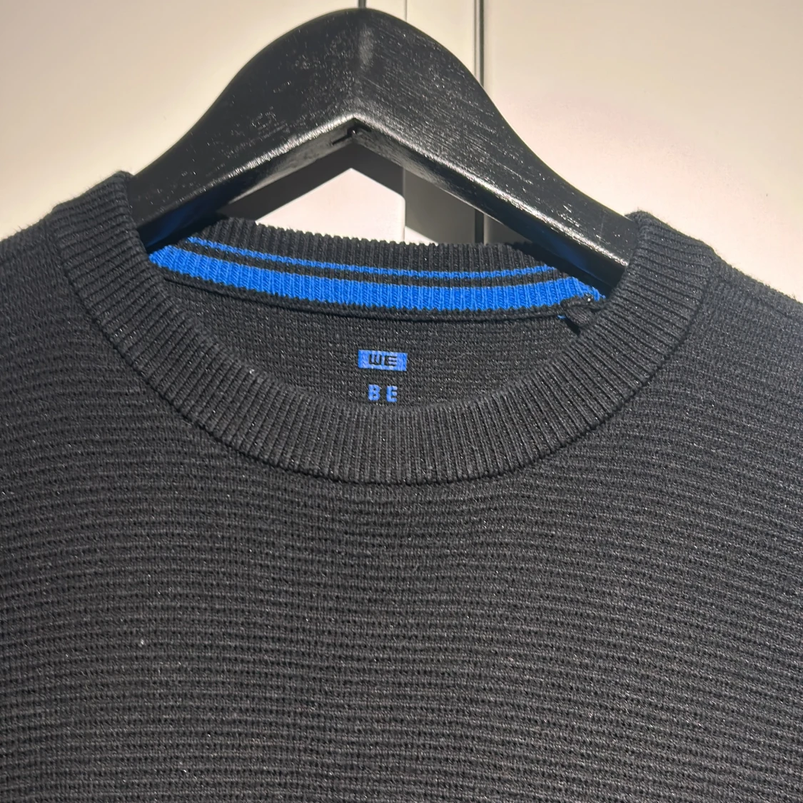 Svart stickad tröja från WE - 1