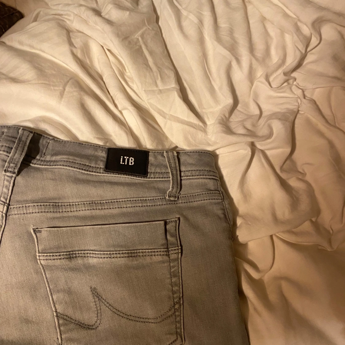 Grå bootcut jeans från LTB - 1