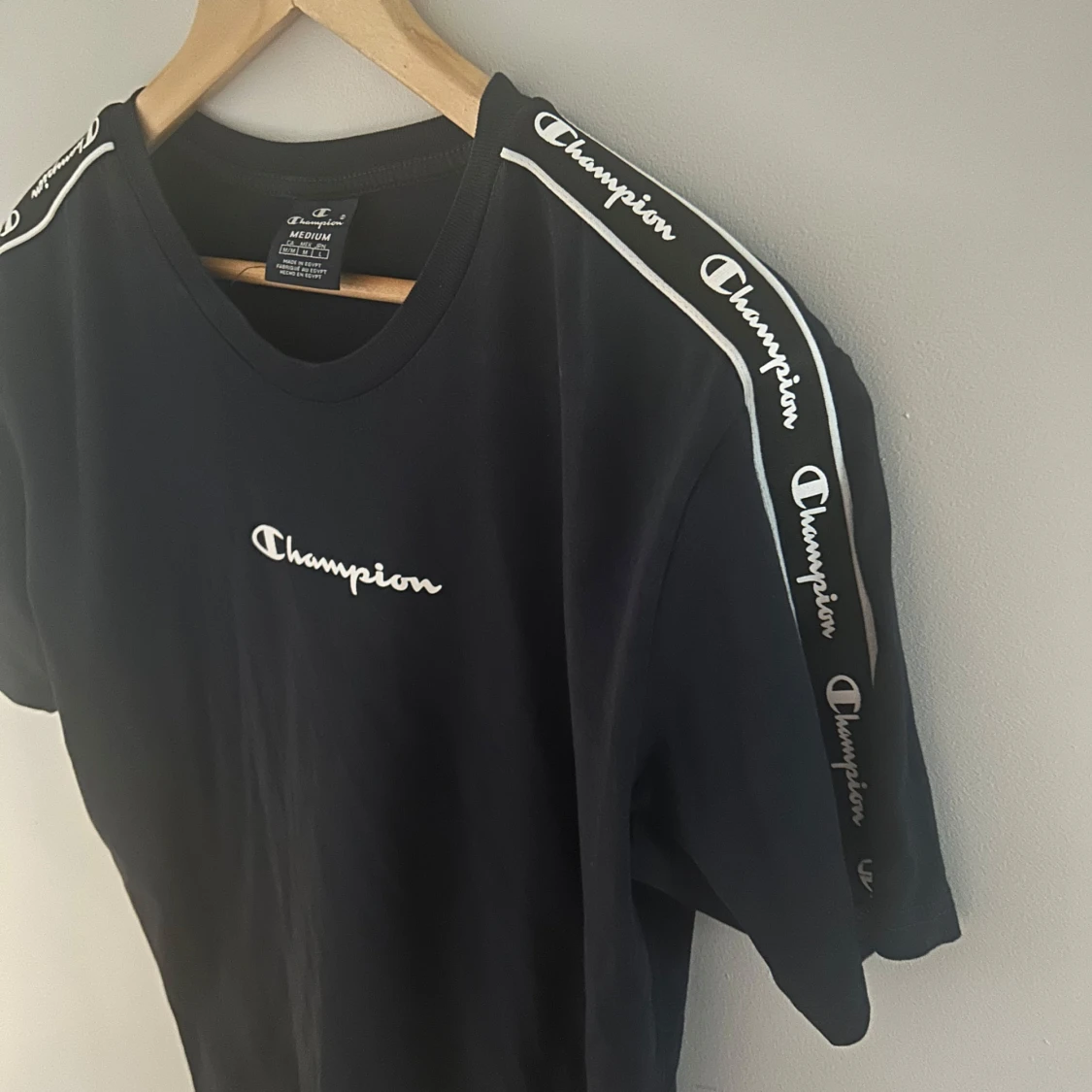 Mörkblå t-shirt från Champion - 2