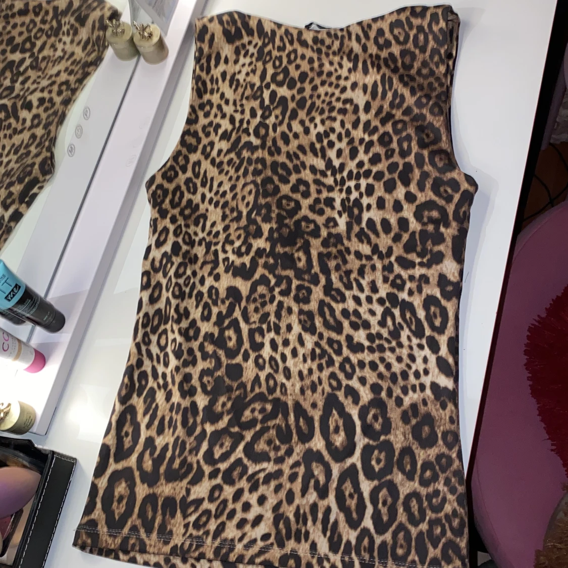 Leopardmönstrad ärmlös topp från Zara - 3