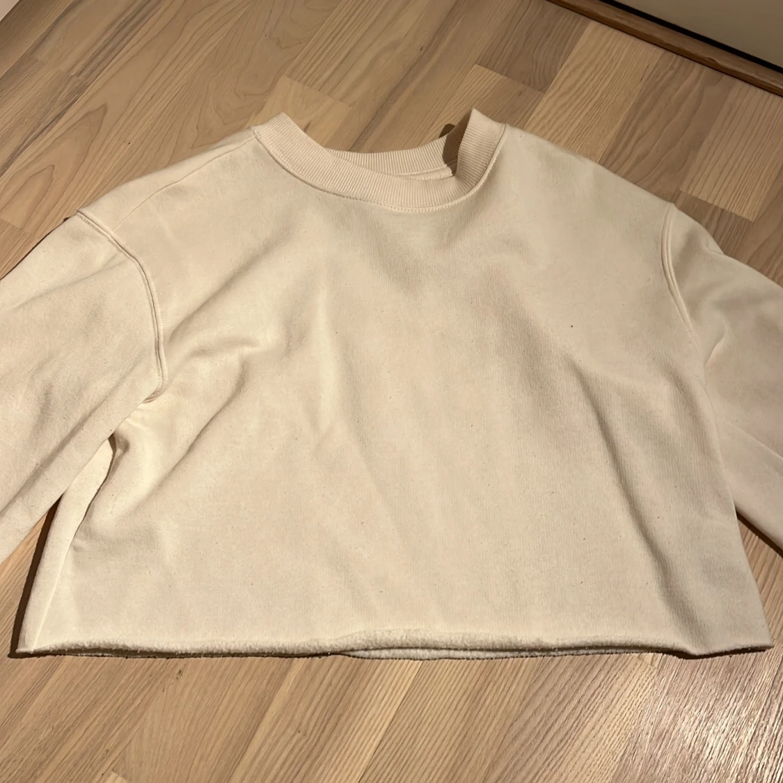 Off-white långärmad från H&M - 1